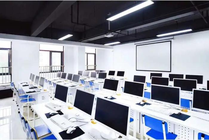 附近电脑培训班零基础 - 北大青鸟计算机学校培训