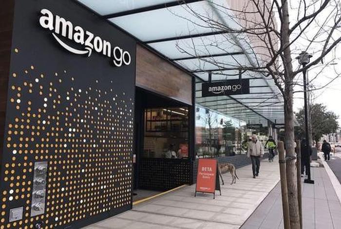 amazon亚马逊实体店，亚马逊有线下店吗