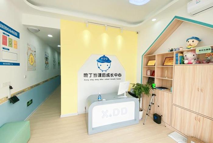 托管店铺靠谱么；托管店面装修效果图