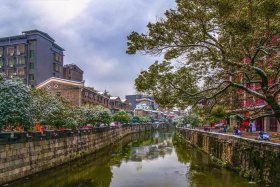 乐铺网客服电话是多少；乐铺网转让店铺怎么样