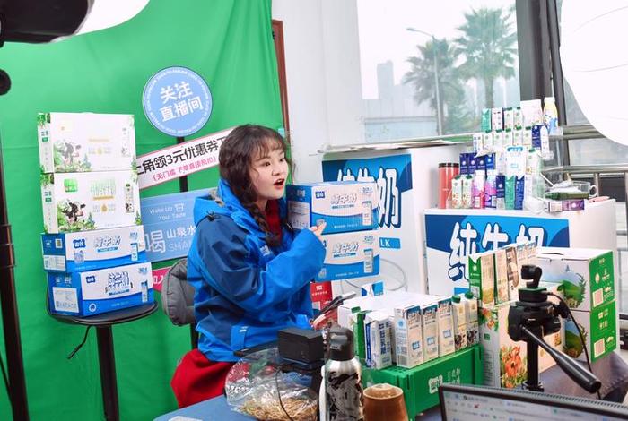 电商照片都是自己拍的吗，电商照片都是自己拍的吗知乎