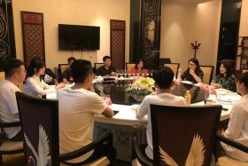 电商大佬们（电商大佬饭局）