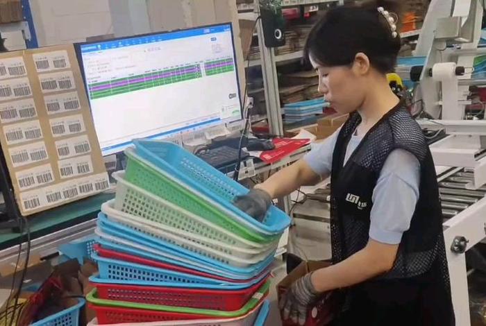 电商打包工作视频，电商打包工作视频怎么做