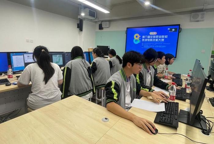 跨境电商专业就业、跨境电商专业就业率高的学校