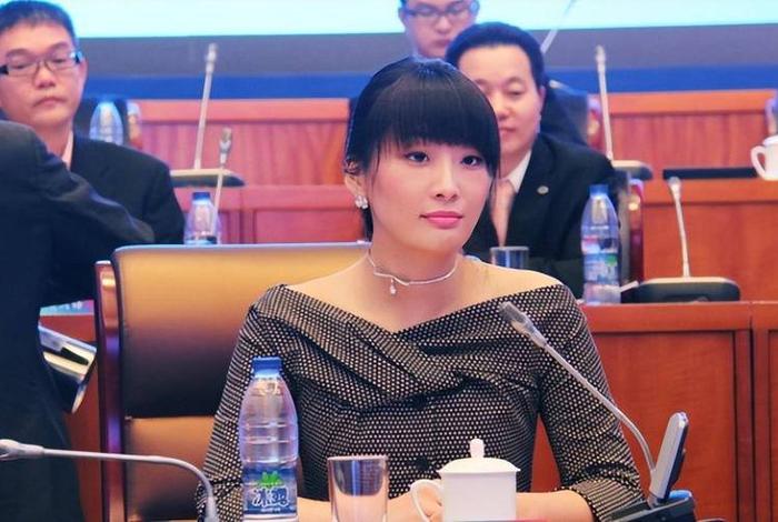 娃哈哈宗馥莉演讲视频 - 娃哈哈宗馥莉采访视频