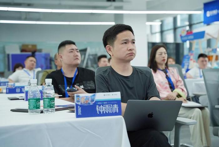 火蝠电商第一名；火蝠电商第一名是谁