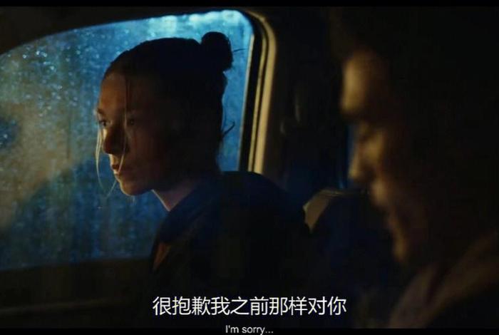 卖橄榄球的跨境电商平台电视剧 - 讲橄榄球的美剧