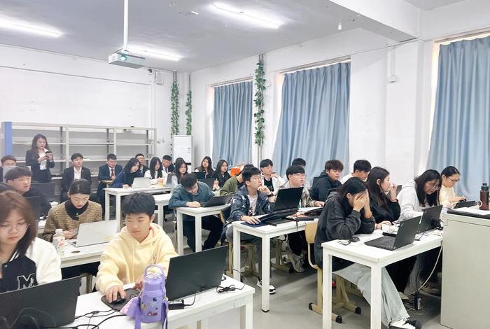 北大青鸟电商培训；北大青鸟电商培训成都