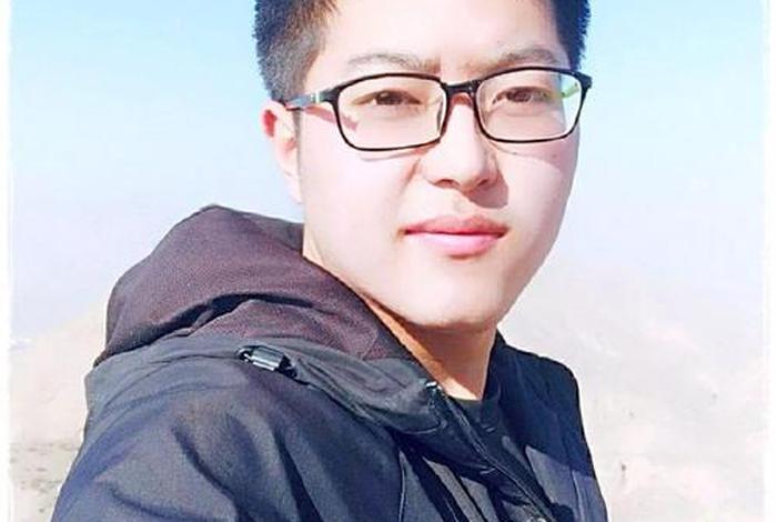 新疆电商杨文杰简介,新疆电商杨文杰简介照片 新疆电商杨文杰简介,新疆电商杨文杰简介照片