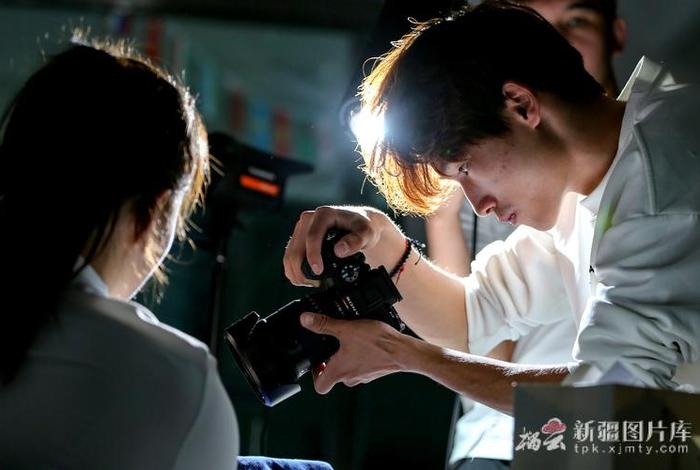 广州电商摄影师，广州电商摄影师工资