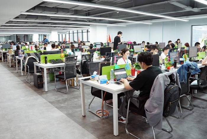 进电商公司靠谱吗 在电商公司上班有前途吗 进电商公司靠谱吗 在电商公司上班有前途吗