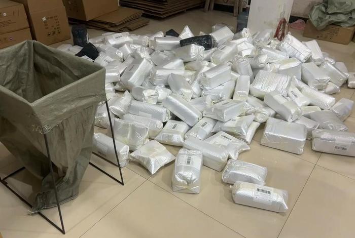 富士康电商化妆品仓库(富士康电商化妆品仓库怎么样) 富士康电商化妆品仓库(富士康电商化妆品仓库怎么样)