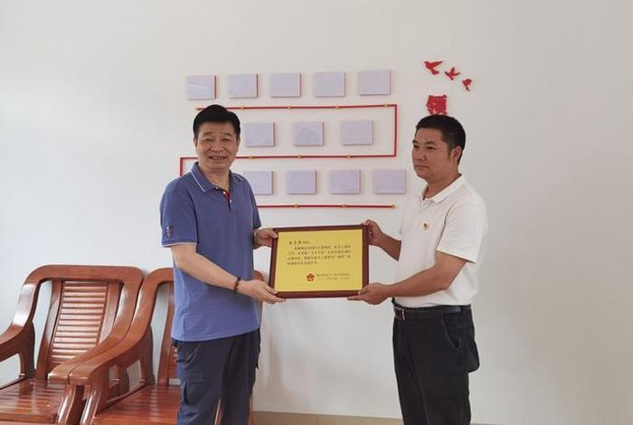 农村电商创业先进个人主要事迹,农村电商创业先进个人主要事迹材料 农村电商创业先进个人主要事迹,农村电商创业先进个人主要事迹材料