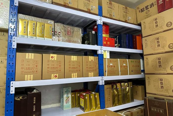 电商酒水仓储仓库图片，电商酒水仓储仓库图片真实