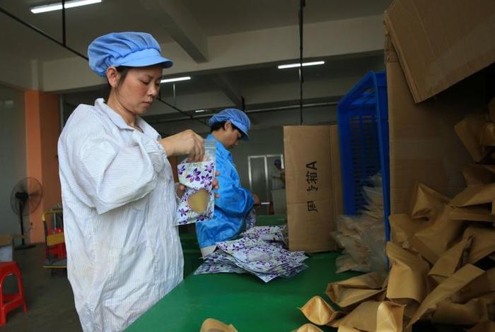 电商服装质检员是做什么的（电商服装质检员是做什么的工作）