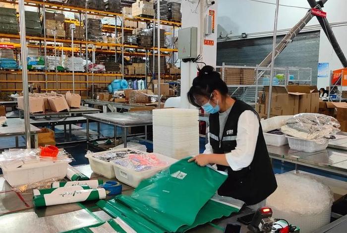 电商仓库分拣打包扫描累吗（电商仓库分拣打包扫描累吗安全吗）