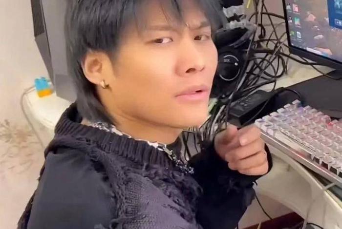 疯狂小杨哥要做海外电商、疯狂小杨哥是做什么工作的 疯狂小杨哥要做海外电商、疯狂小杨哥是做什么工作的