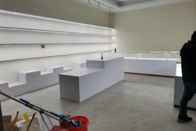 如果做展柜木工一般去哪个省份好找事情,工资高些、展柜木工工资高吗