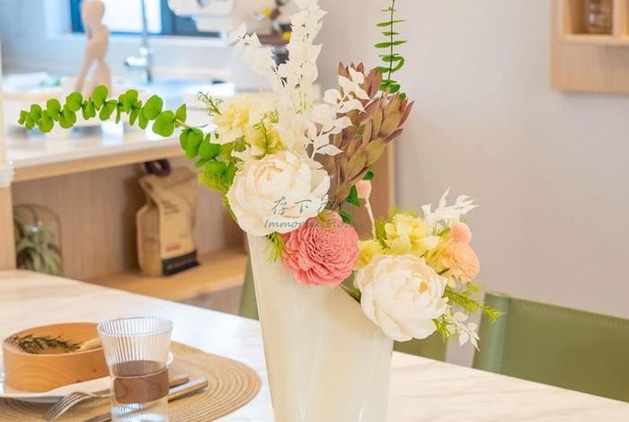 商店办公桌摆什么花好 - 商店办公桌摆什么花好风水