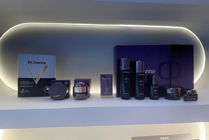 电商安娜（安娜微商卖什么产品）