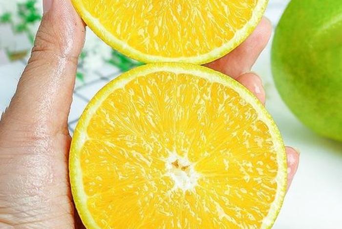 王小二水果电商；王小二水果旗舰店老板