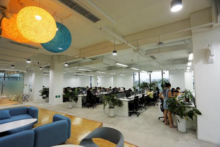 一家网络电商公司 一家网络电商公司赚钱吗 一家网络电商公司 一家网络电商公司赚钱吗