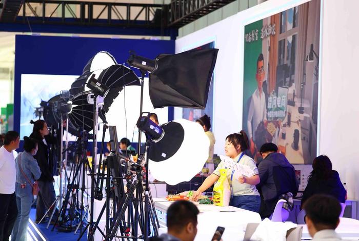 电商直播公司赚钱吗；电商直播公司赚钱吗是真的吗