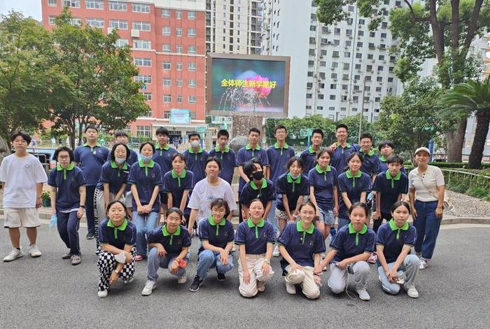 勒职电商学校怎么样、勒职电商部的师生 勒职电商学校怎么样、勒职电商部的师生