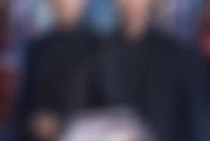 疯狂小杨哥回应被打假 疯狂小杨哥到底多有钱 疯狂小杨哥回应被打假 疯狂小杨哥到底多有钱