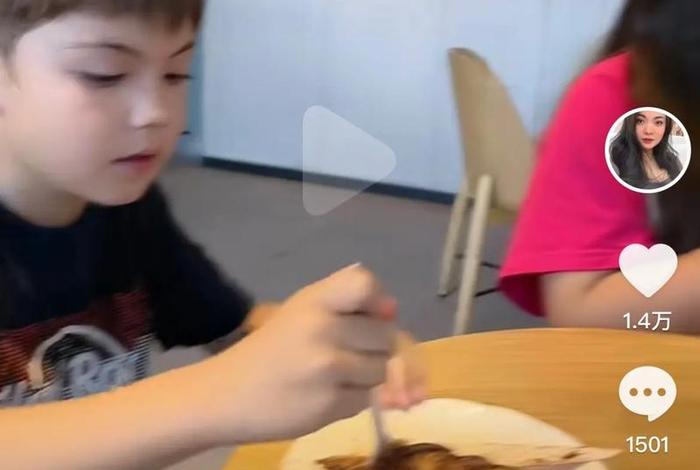 电商网红卡妈（电商网红卡妈的照片）