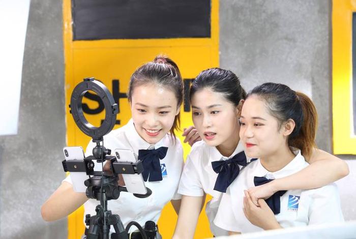 直播电商的人才特征有哪些、直播电商的人才特征有哪些? 直播电商的人才特征有哪些、直播电商的人才特征有哪些?