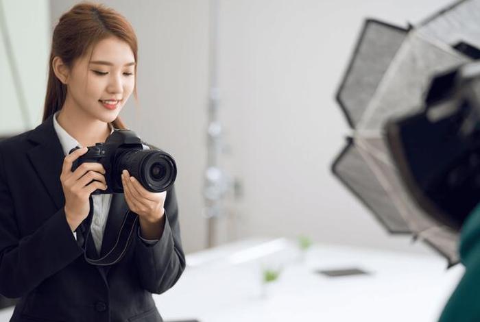 电商拍照应该选什么镜头比较好 - 电商拍照应该选什么镜头比较好呢