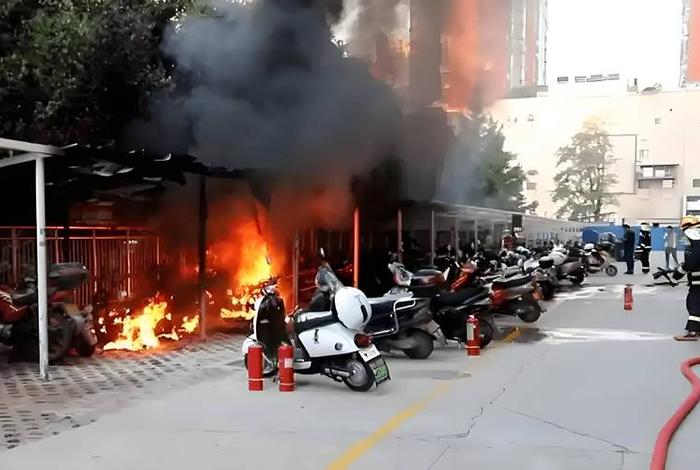 商超电动车着火、电动车起火商家有责任吗 商超电动车着火、电动车起火商家有责任吗