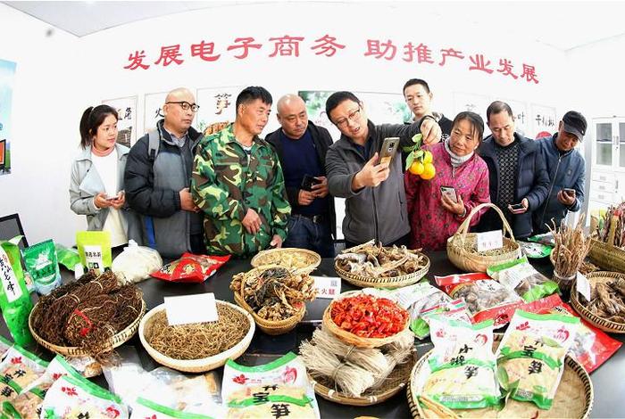 扶贫电商是做什么的 扶贫电商是做什么的工作 扶贫电商是做什么的 扶贫电商是做什么的工作