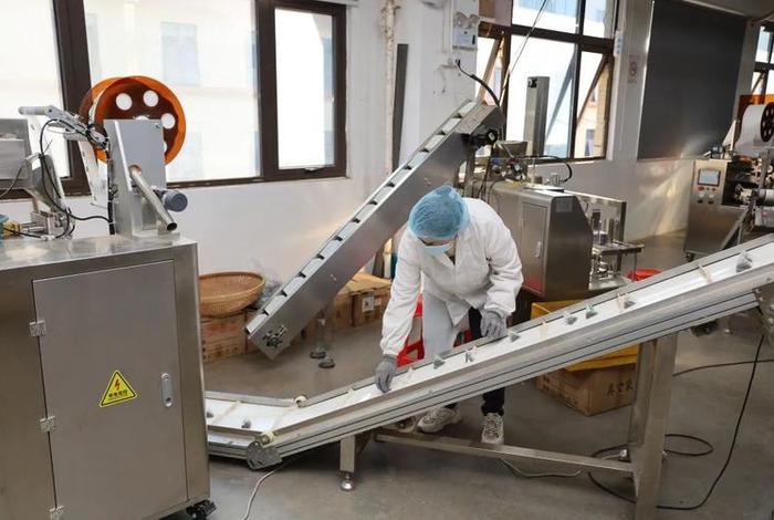 电商包装工视频（电商包装工作是什么的）