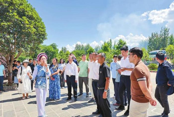 滇商经济研究院新媒体舒文;滇商文化研究与发展促进会 滇商经济研究院新媒体舒文;滇商文化研究与发展促进会