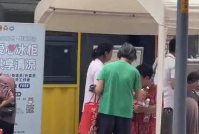 天猫超市就矿泉水现老鼠事件道歉(天猫超市就矿泉水出现老鼠事件道歉,并下架相关商品) 天猫超市就矿泉水现老鼠事件道歉(天猫超市就矿泉水出现老鼠事件道歉,并下架相关商品)