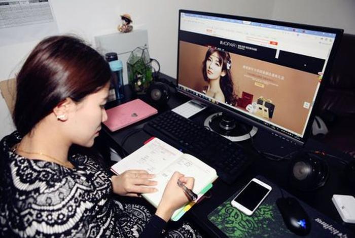 电商客服工资一般多少钱一个月、电商客服工资一般多少钱一个月淘宝