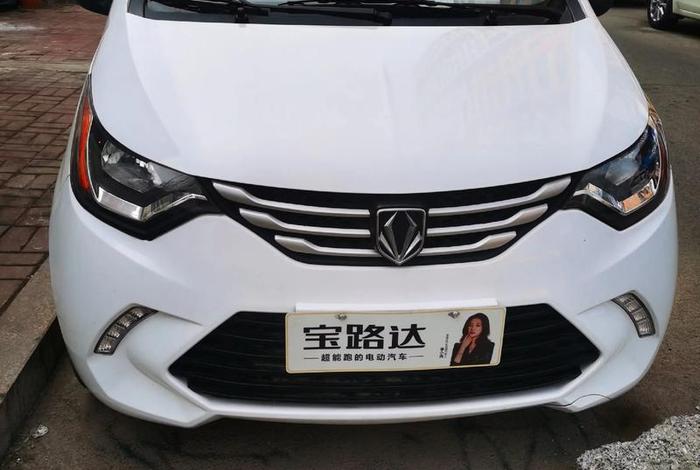 库存电车和展车哪个好 - 库存电车和展车哪个好些 库存电车和展车哪个好 - 库存电车和展车哪个好些