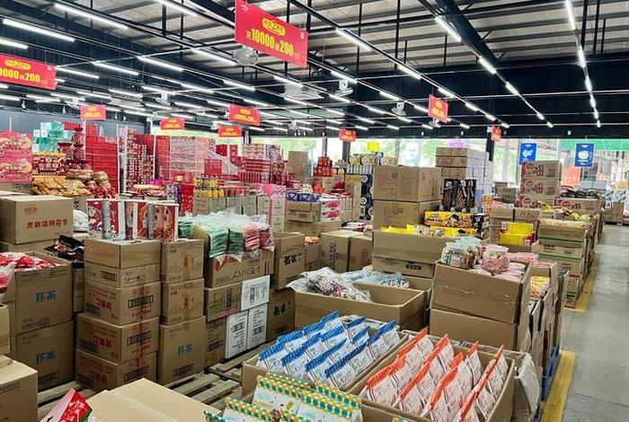 商店仓库面积，商店仓库面积多大合适