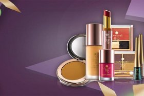 电商妆台插电入口图片 电商彩妆类图片