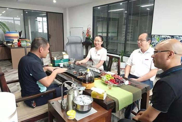 酷尚电商;酷尚电商梁其春 酷尚电商;酷尚电商梁其春