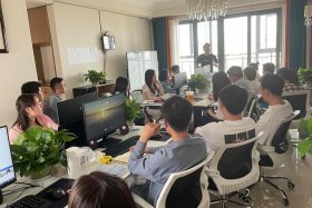 电商刘鹏龙，电商王鹏