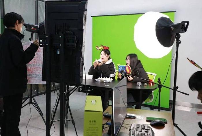 学习电商直播 - 电商直播学什么