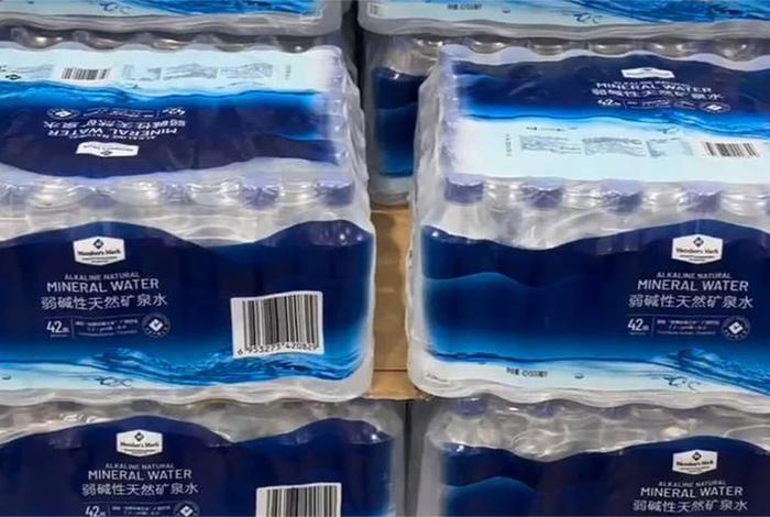 平台回应矿泉水箱内有老鼠,电商平台回应矿泉水箱内有老鼠一 平台回应矿泉水箱内有老鼠,电商平台回应矿泉水箱内有老鼠一