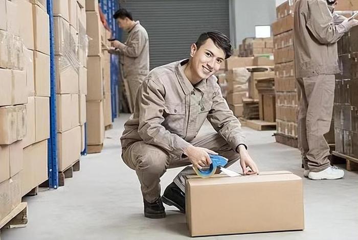 电商包装工累不累（电商包装工这个工作累吗）