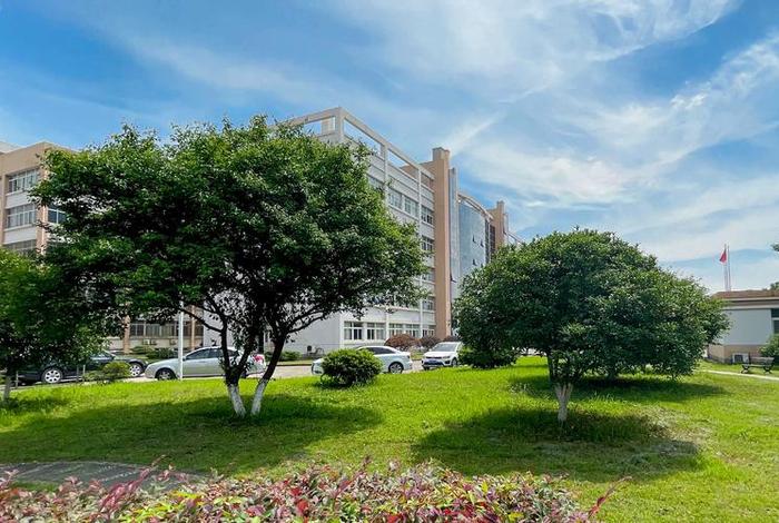 金华电商学校哪个学校最好（金华电商学校哪个学校最好的）