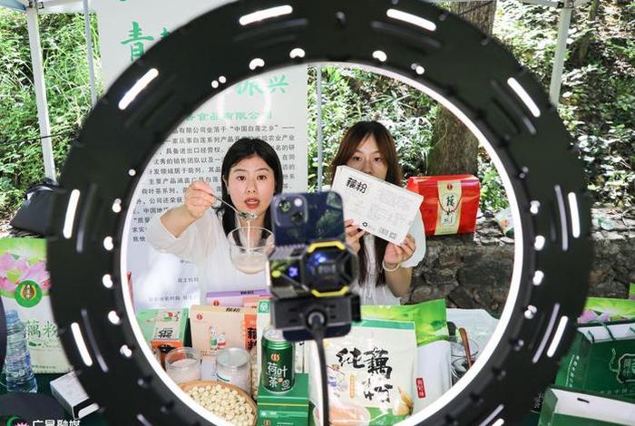 电商助农带货直播（直播带货助农扶贫电商实践）