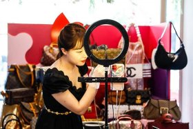 奢侈品电商直播间（奢侈品电商直播间是正品吗）