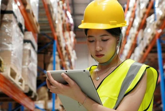 电商仓库工作累吗女生 - 电商仓库工作累吗女生怎么样